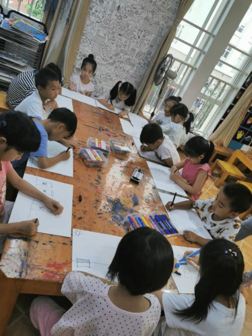 看横琴新区的小朋友们把垃圾分类搬到手抄报上了