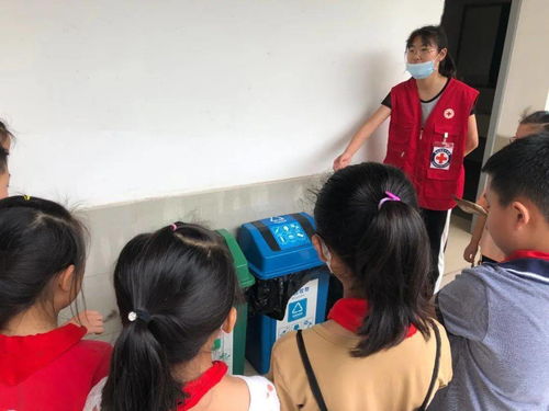垃圾分类齐参与石予娃们在行动