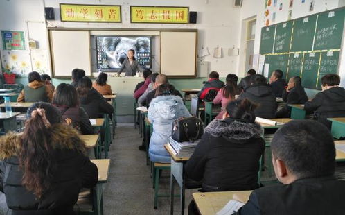 孩子成长记录片临汾安泽二中举行别开生面的家长会