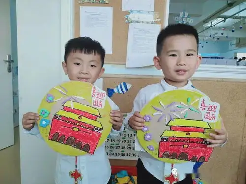 圆圆中秋月甜甜祖国情嘉乐园幼儿园开展国庆中秋主题活动